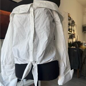 Romeo & Juliet Couture White Button Down Shirt